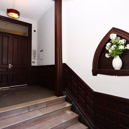 Large Stylish Newbury Street Studio W/ Kitchen Boston Exterior photo